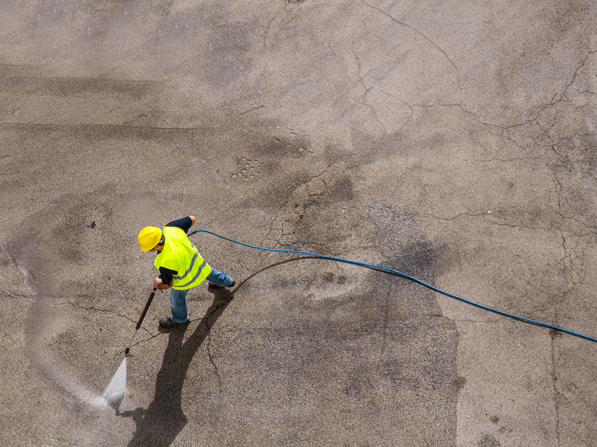 high pressure cleaner electric motor or combustion engine